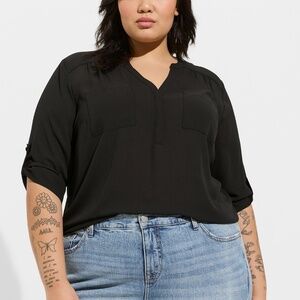 Torrid Harper 3/4 Sleeve Pullover Blouse